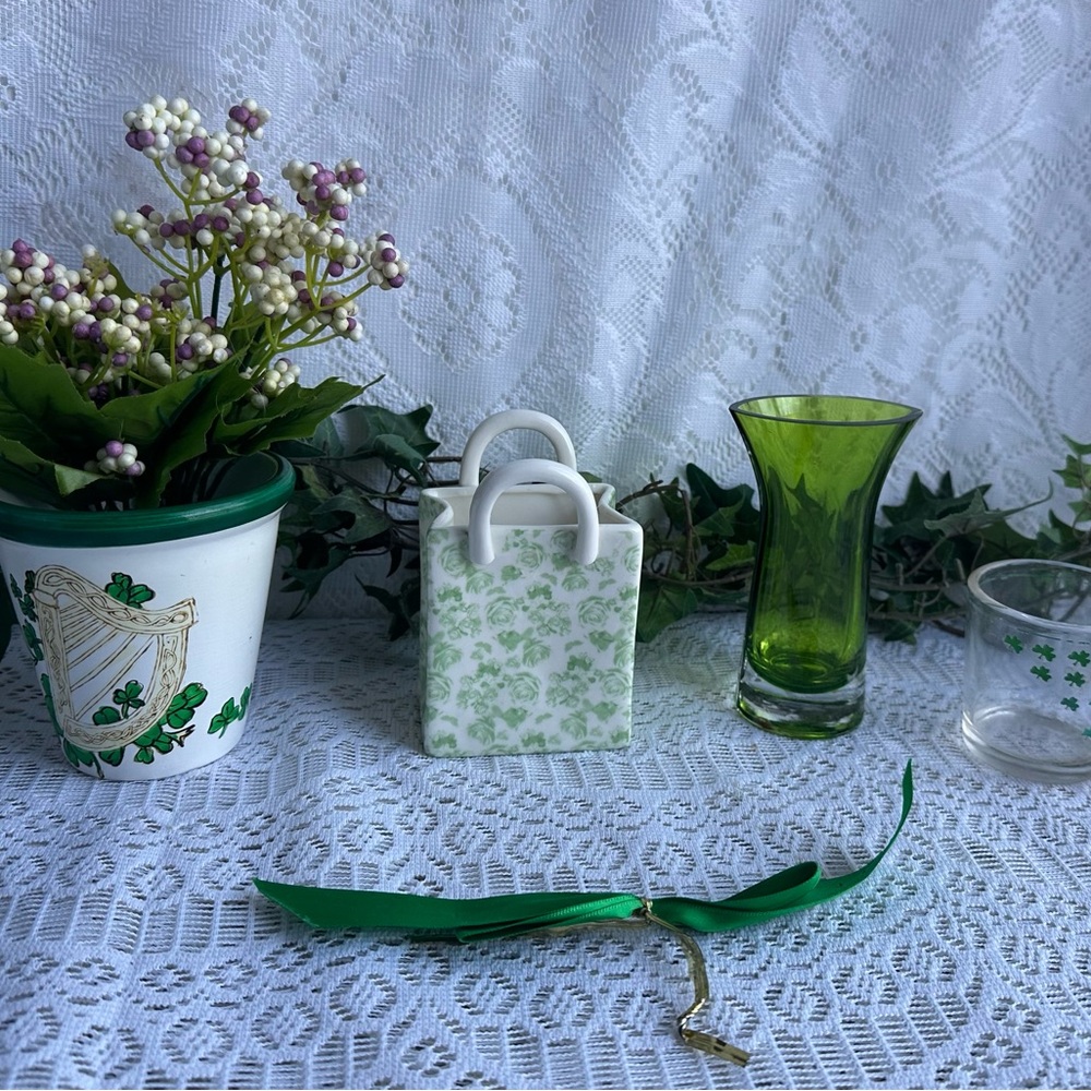 Box of Irish St Patrick’s Day Bundle - Picture 4 of 16